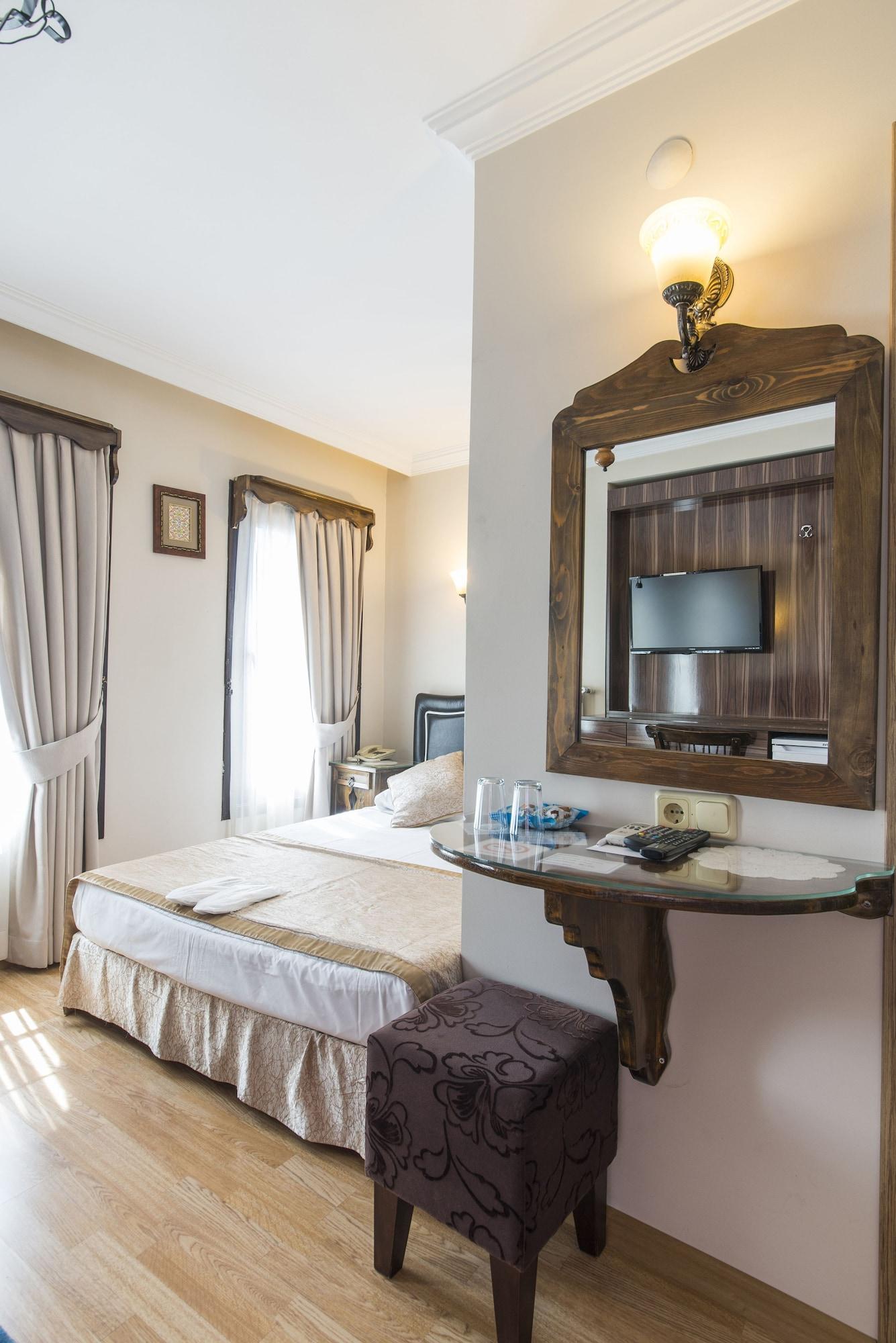Naz Wooden House Inn Стамбул Екстер'єр фото