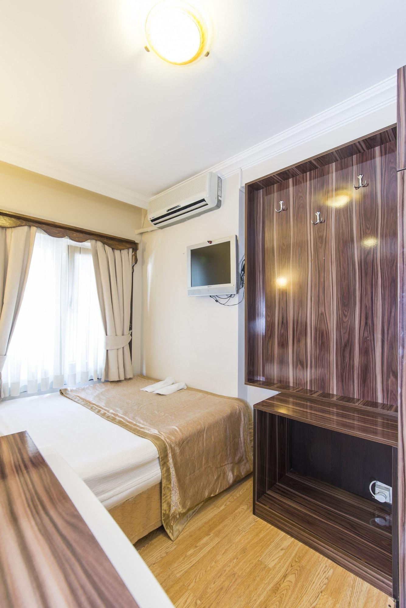 Naz Wooden House Inn Стамбул Екстер'єр фото