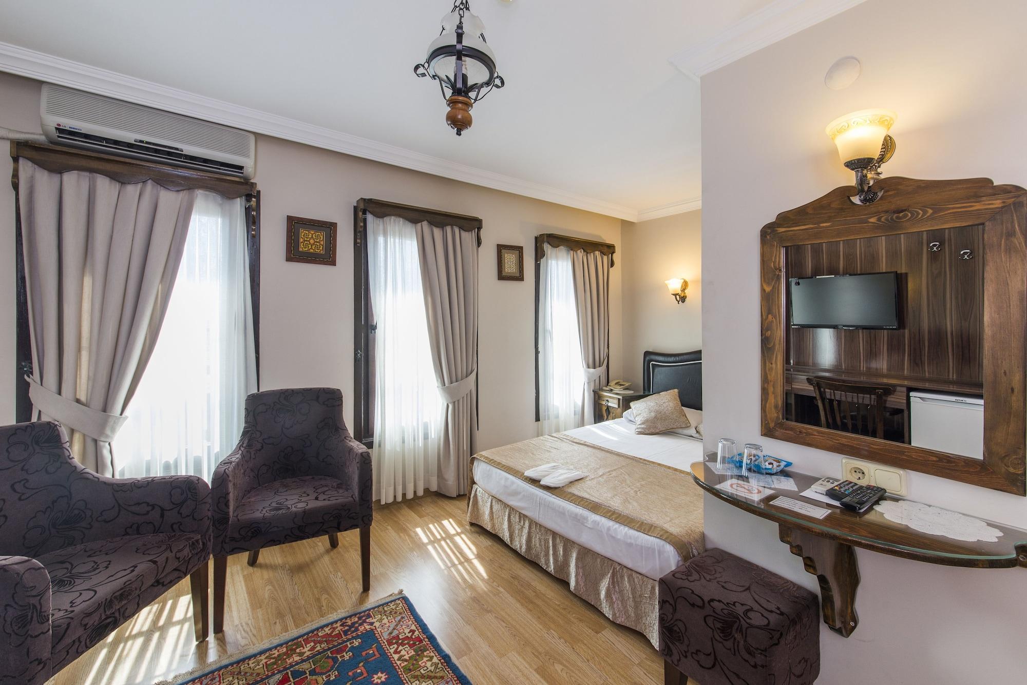 Naz Wooden House Inn Стамбул Екстер'єр фото