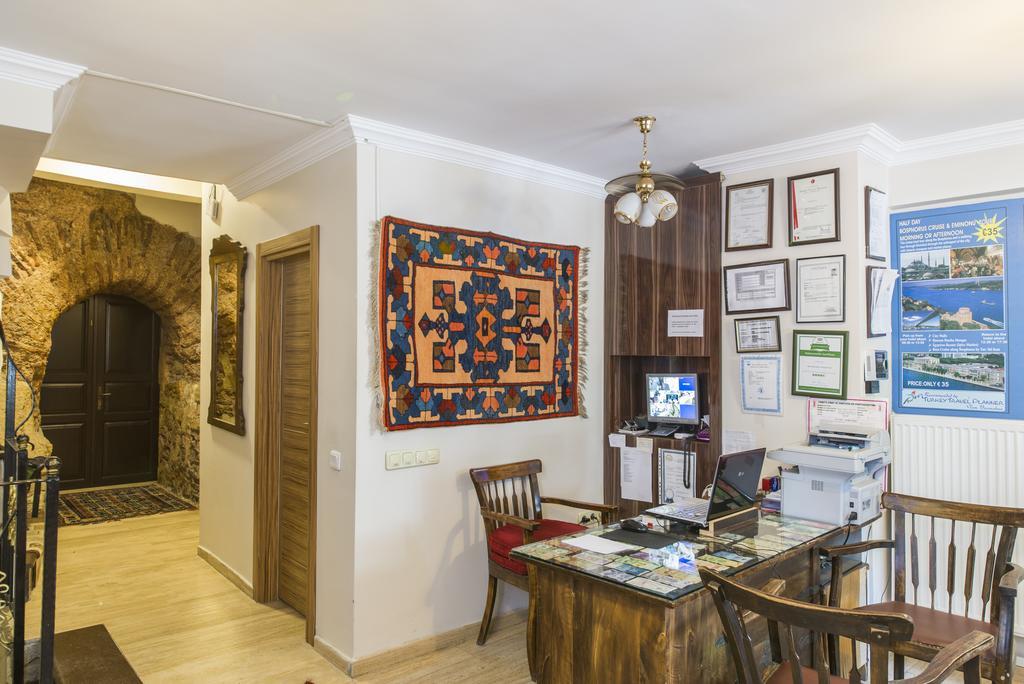 Naz Wooden House Inn Стамбул Екстер'єр фото
