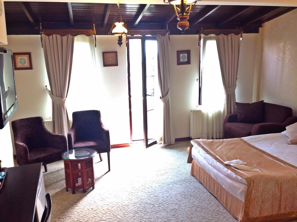 Naz Wooden House Inn Стамбул Екстер'єр фото